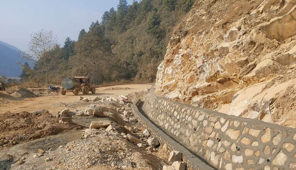 महालक्ष्मी खोला–मातातीर्थ सडक आगामी माघ ७ सम्म बन्द