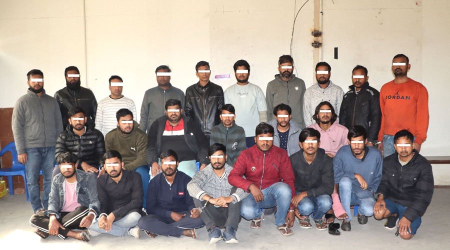 बूढानीलकण्ठमा प्रहरीले मार्‍याे छापा, समातिए २४ भारतीय