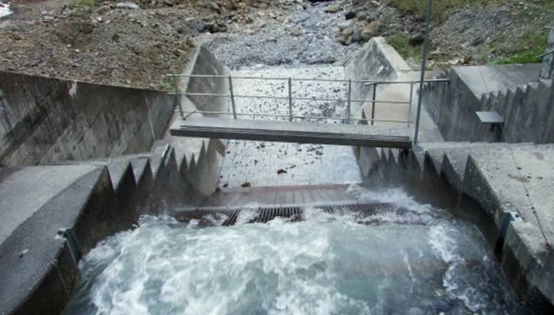 धवलागिरिमा १३ जलविद्युत आयोजना भित्रिए