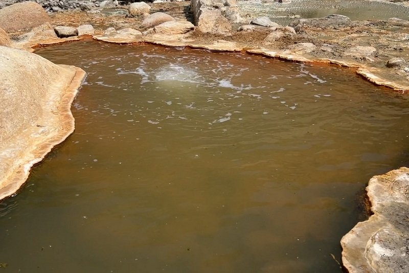 खोलाको पानी पिउन बाध्य कटारीका बासिन्दा