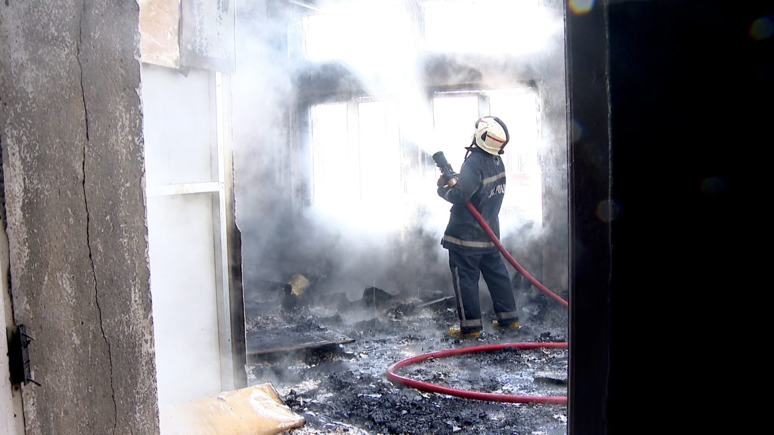 खानेपानी मन्त्रालयमा लागेकाे आगो नियन्त्रणमा