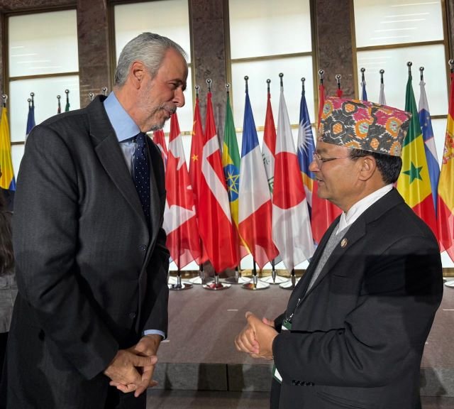 वनमन्त्री शाही जर्मनीमा भेटघाटमा व्यस्त