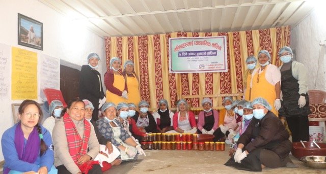 आत्मनिर्भर बनाउन जीवनोपयोगी सीप सिकाइँदै