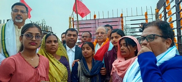 माओवादी अध्यक्ष प्रचण्डद्वारा सहिद रमेश रामको शालिक अनावरण