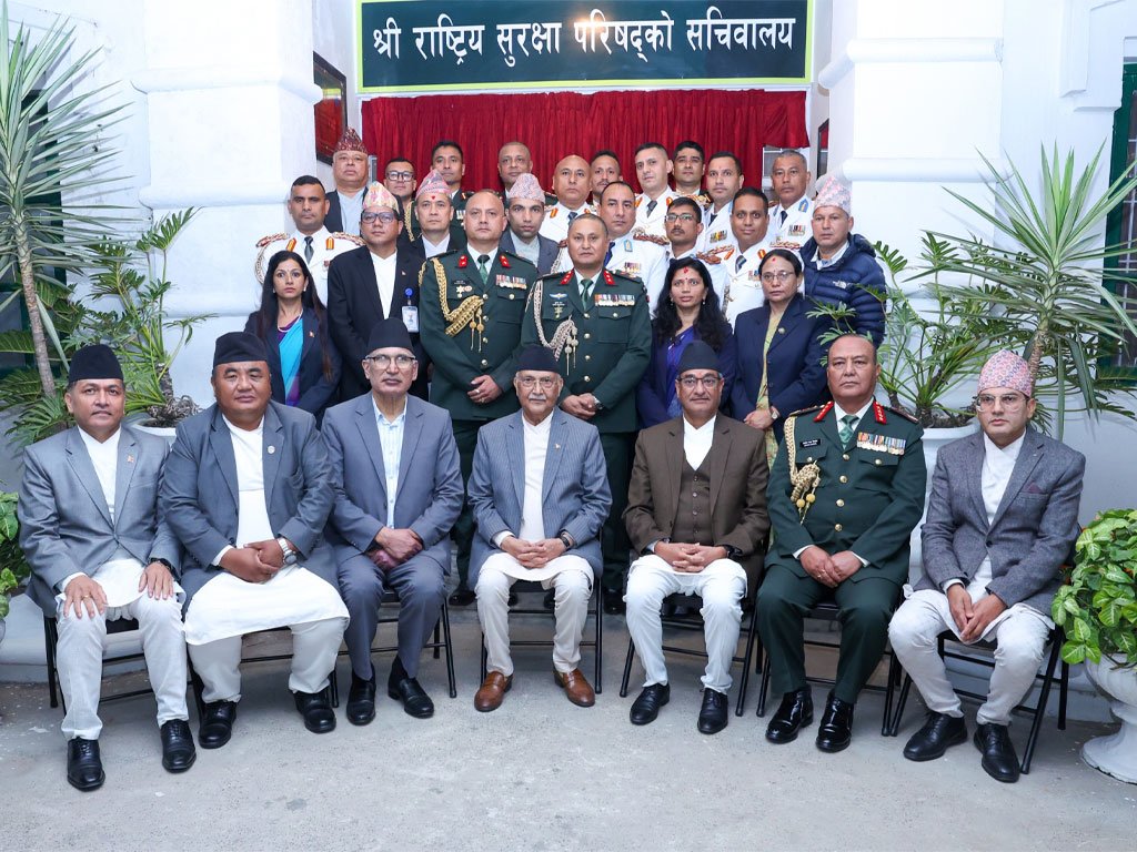 राष्ट्रिय सुरक्षामा देखिएका नयाँ नयाँ आयामलाई मनन् गर्न प्रधानमन्त्रीको जोड