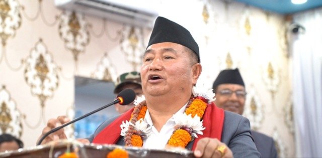 यातायातसम्बन्धी सबै समस्या समाधान गर्छौँः मुख्यमन्त्री लामा