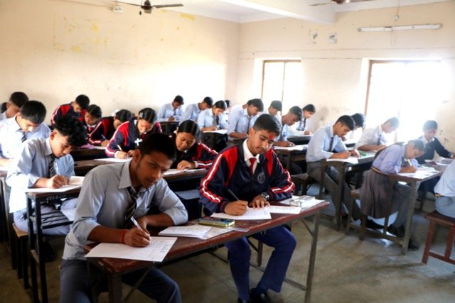 शान्तिपूर्ण रुपमा एसइई परीक्षा सुरु