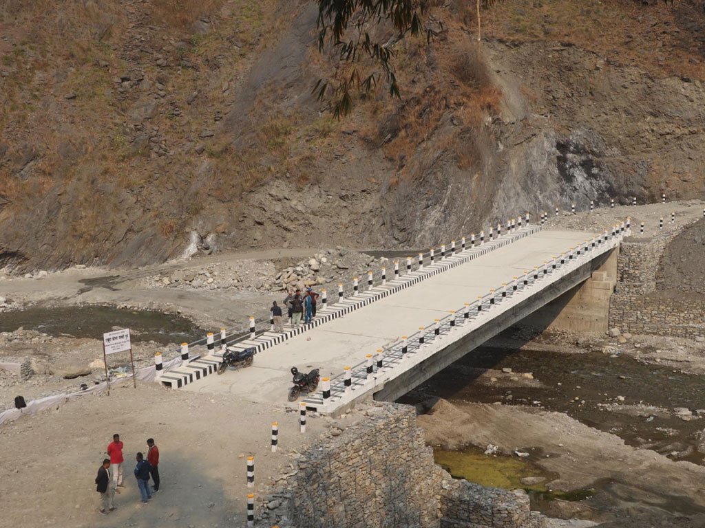 एखुवा खोलामा पक्की पुल निर्माण