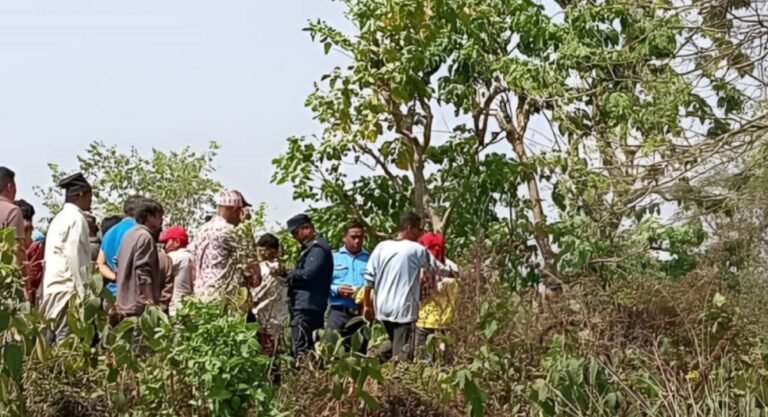 पथरीशनिश्चरेमा युवक-युवती एउटै रुखमा झुन्डिएको अवस्थामा मृत फेला,प्रहरीद्वारा अनुसन्धान जारी