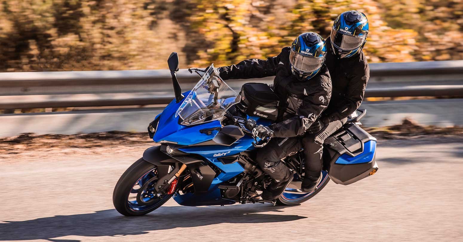 मोटरसाइकलमा पछाडि बस्नेले पनि हेल्मेट लगाउनुपर्ने व्यवस्था गरिँदै