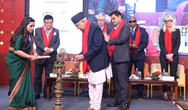 बिमा कार्यक्रममा आँखा स्वास्थ्यलाई समायोजन गरिनेछः प्रधानमन्त्री