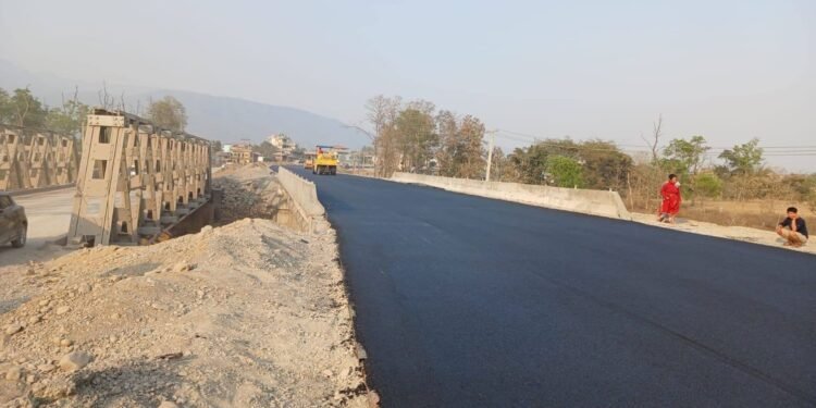 नारायणगढ–बुटवल सडकः पूर्वी खण्डमा कालोपत्र