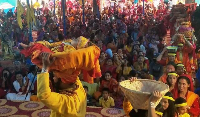 आश्रम निर्माणार्थ वृद्धाभत्तादेखि खुत्रुकेसम्म दान