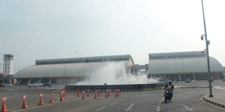 ‘समर शेड्युल’ नहुँदा विमानस्थल फेरि सुनसान