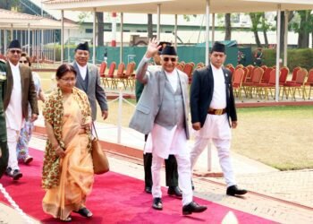 प्रधानमन्त्री ओली स्वदेश फिर्ता