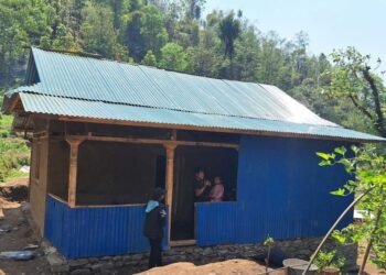 पहिरोले घरबारविहीन बनेका छितिजको परिवारलाई नयाँ घर