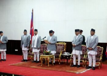 राष्ट्रपतिद्वारा शिक्षा मन्त्रीलाई शपथ