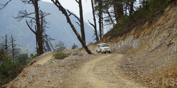 लुलाङ–गुर्जा सडकः भालुखोरिया खण्डमा ट्रयाक खुल्यो