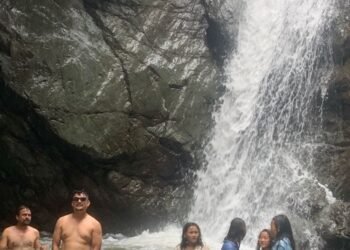 संरक्षणको पर्खाइमा कोलुङ्ग झरना