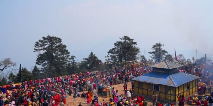 पाथीभराम सात हजार बढी दर्शनार्थी