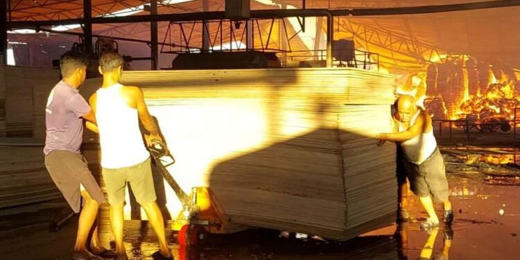 तिरुपती उडप्यानल इन्डष्ट्रीमा आगलागी