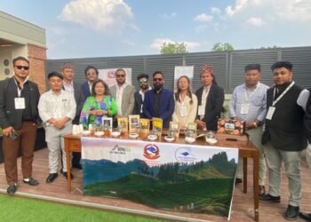 सगरमाथा संवादमा इलामे चियाको स्वाद