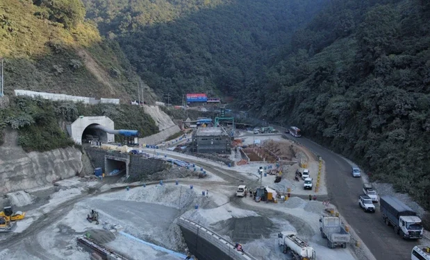 नागढुङ्गा सुरूङमार्ग आगामी पुसभित्र सञ्चालनमा आउने