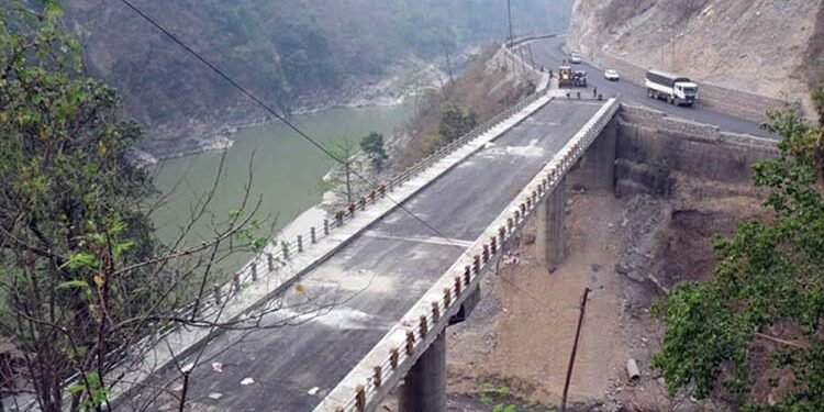 पोखरामा निर्माणाधीन ‘सिग्नेचर’ पुलको काम सुस्त, ठेक्का अवधि सकिन चार महिना बाँकी