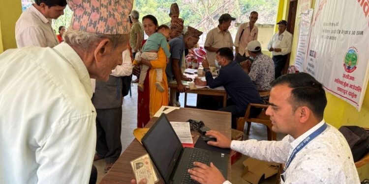 वडामै पुगेर सामाजिक सुरक्षा भत्तासँगै बिरामी जाँच