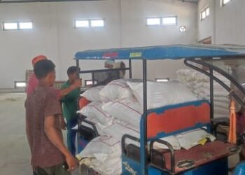 किसानलाई अनुदानमा धानको बीउ वितरण