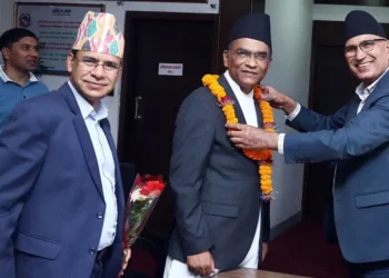 अर्थमन्त्री र नवनियुक्त गभर्नरबीच भेटवार्ता
