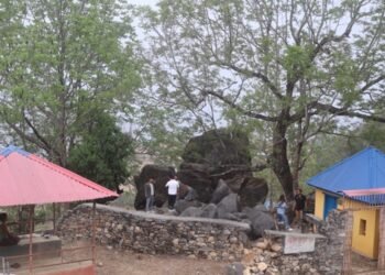 भोजपुरको धार्मिक तथा पर्यटकीय क्षेत्र चुलाचुली गुफा ओझेलमा