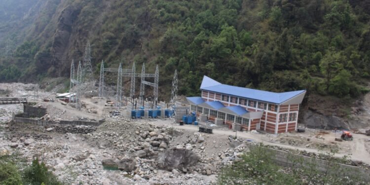 २१ दशमलव तीन मेगावाट क्षमताको ठूलोखोला जलविद्युत् आयोजना अन्तिम चरणमा