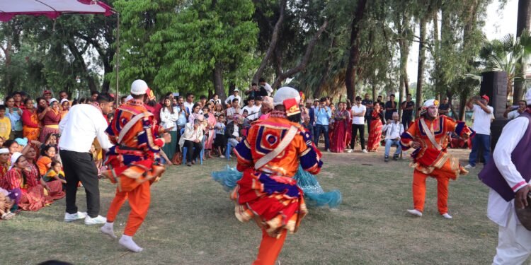 शुभकार्यमा प्रदर्शन गरिने छलियानाचको माग उच्च