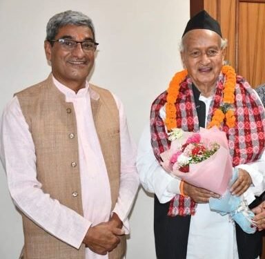 गृहमन्त्री लेखकसँग भाजपा नेता कोश्यारीको शिष्टाचार भेट