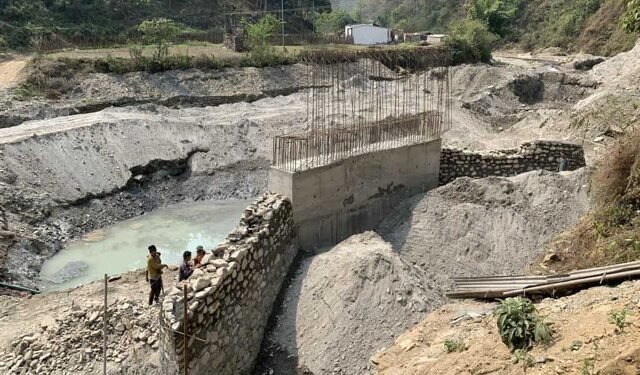 ऋषिङको दिउली खोलामा पुल निर्माण सुरु