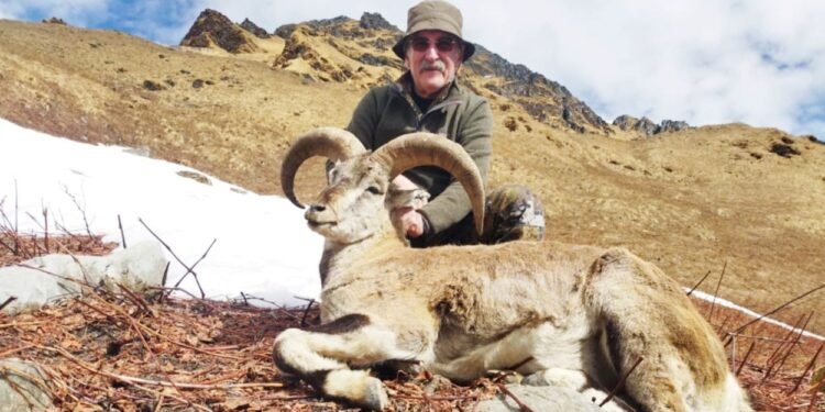 सकियो दोस्रो सिकारयामः ११ नाउर र सात झारलको सिकार