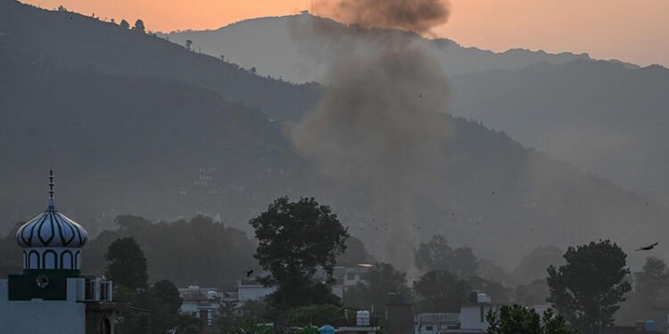 भारत पाकिस्तानको द्वन्द्व : चपेटामा नागरिक, तस्वीरहरू