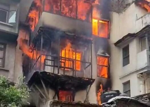 ग्यास चुहिएर मखनटोलमा आगलागी, एक जनाको मृत्यु