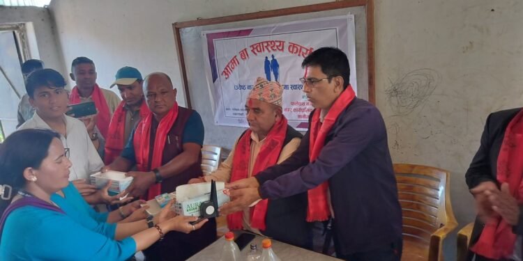 पर्वतको फलेबासमा ‘आमा-बा स्वास्थ्य कार्यक्रम’ सुरु