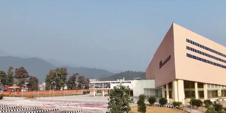 नेताका लहडमा सभाहल : करको फुर्मास, अवस्था बेहाल