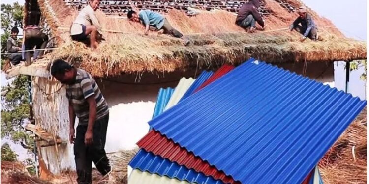 उन्नाइस विपन्न परिवारलाई घर छाउन जस्तापाता सहयोग