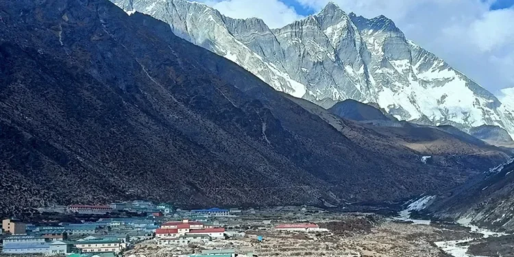 खुम्बु क्षेत्रमा आठ महिनामा १३ विदेशी पर्यटकको मृत्यु