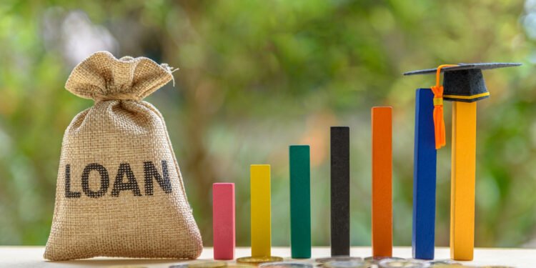 सरकारले चार खर्ब ऋण उठाउँदा तीन खर्ब आठ अर्ब साँवा ब्याज भुक्तानी