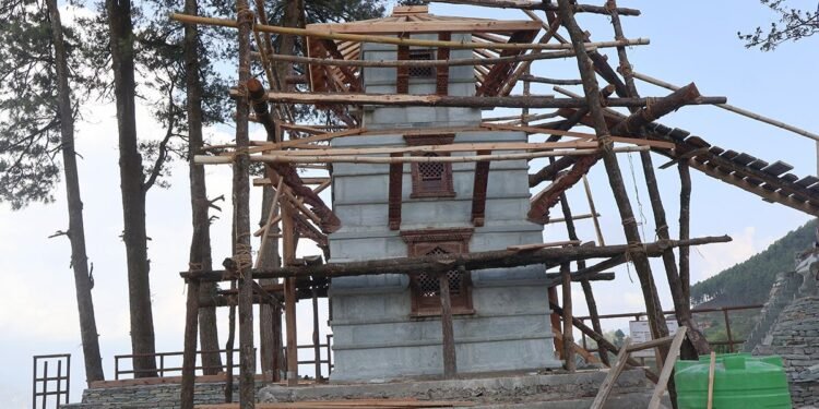 बागलुङको शक्तिपीठ मालिका मन्दिरले पायो नयाँ स्वरुप: एउटै चट्टान कुँदेर निर्माण