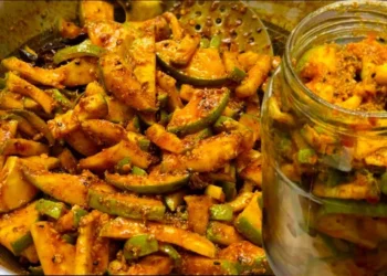 यसरी बनाउनुहोस् घरमा नै ५ प्रकारका आँपको अचार
