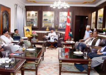 गृहमन्त्रीले राजीनामा नदिएसम्म सदन चल्न नदिने माओवादीको निर्णय