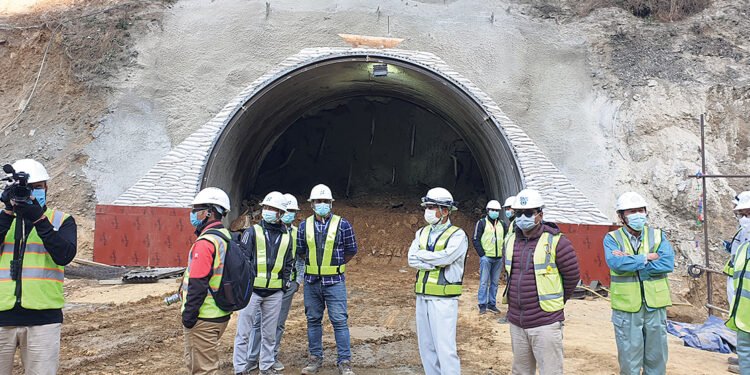 नागढुङ्गा सुरुङमार्ग २०२६ जनवरी १ देखि सञ्चालन गर्ने तयारी