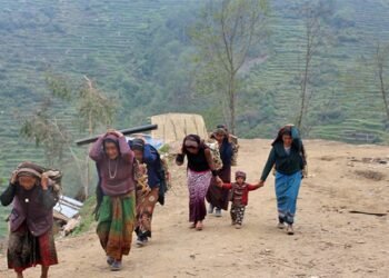 खानेपानी अभावमा बागलुङको दगातुन्डाँडाका बासिन्दा बसाइँ सर्न बाध्य