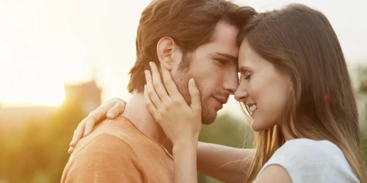आफ्नो पार्टनरसँग खुसी रहन यी टिप्स अपनाउनुहोस्, तपाईंको सम्बन्ध सधैं खुसी रहनेछ